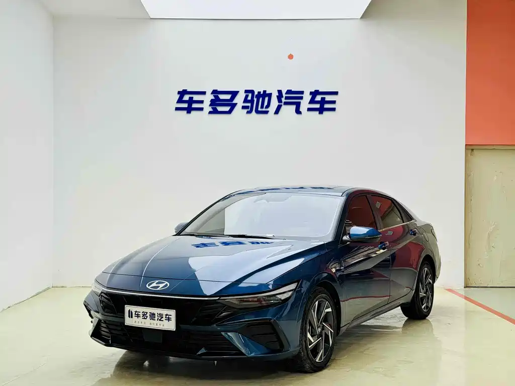 Hyundai Elantra 2024