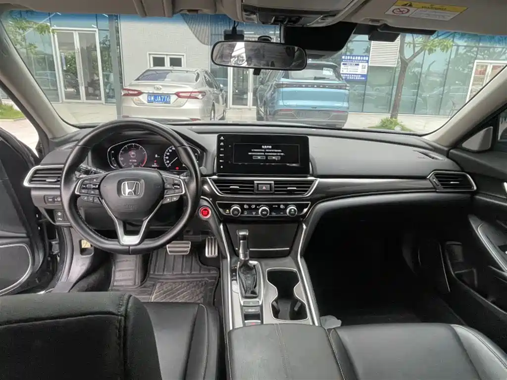 Honda Accord 2022 260TURBO Luxury
