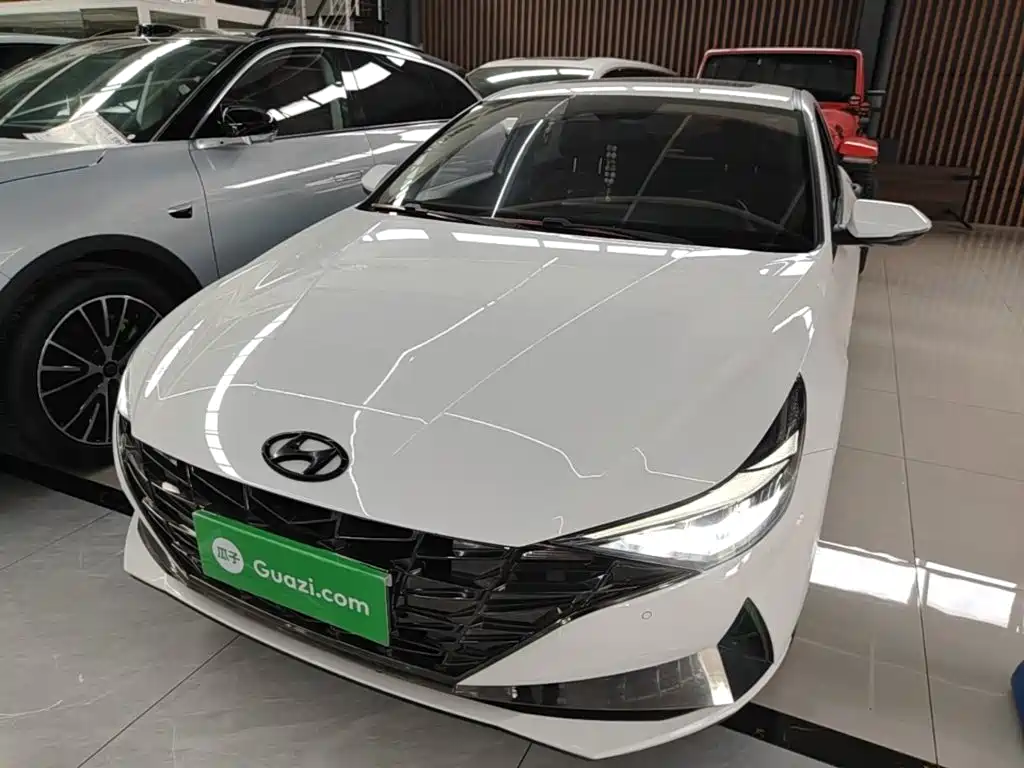 Hyundai Elantra — миниатюра 2