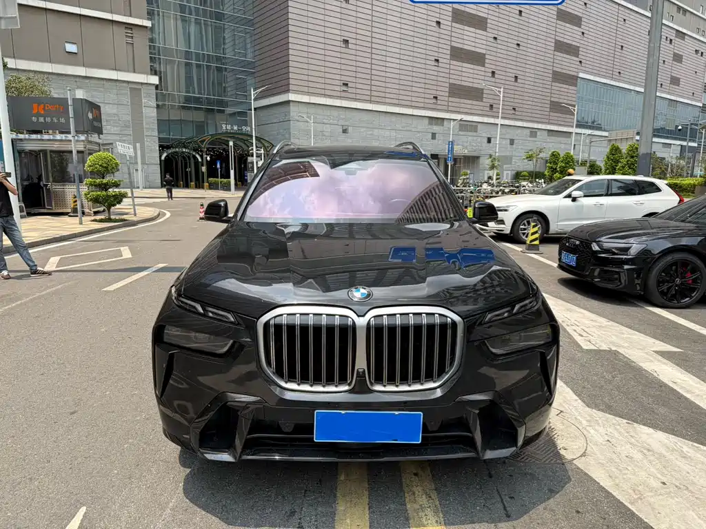 BMW X7 2023 xDrive40i Premium M Sport
