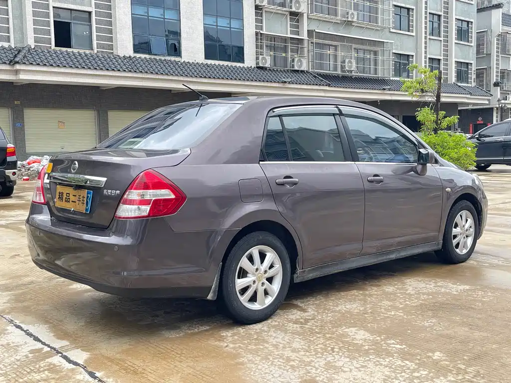 Nissan Tiida 2008 1.6L AT Luxury