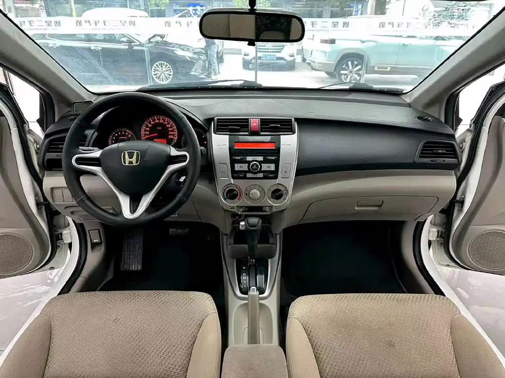 Honda City Classic — миниатюра 5