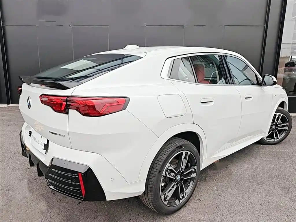 BMW X2 2025 sDrive25i M Sport