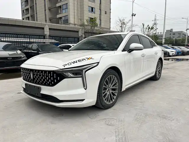 2023 Bestune B70