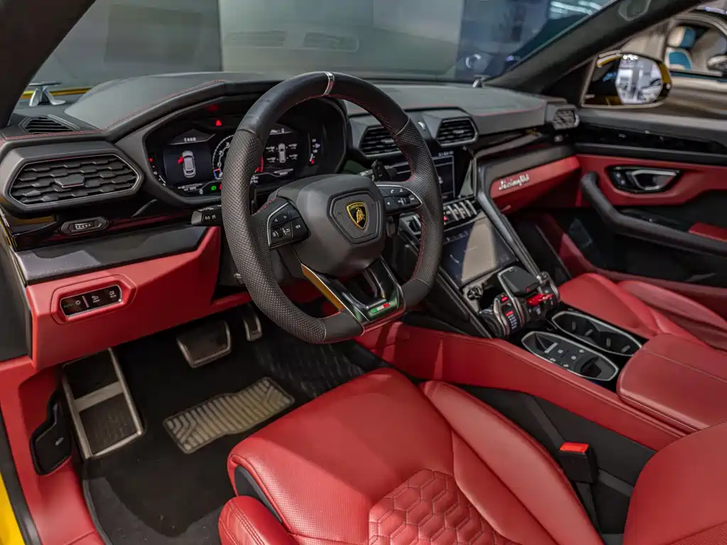 Lamborghini Urus 2021 4.0T V8