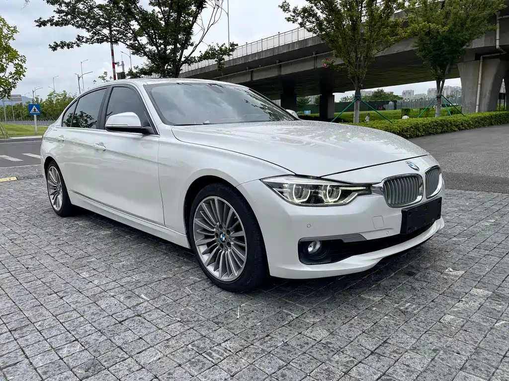 BMW 3 Series — миниатюра 3