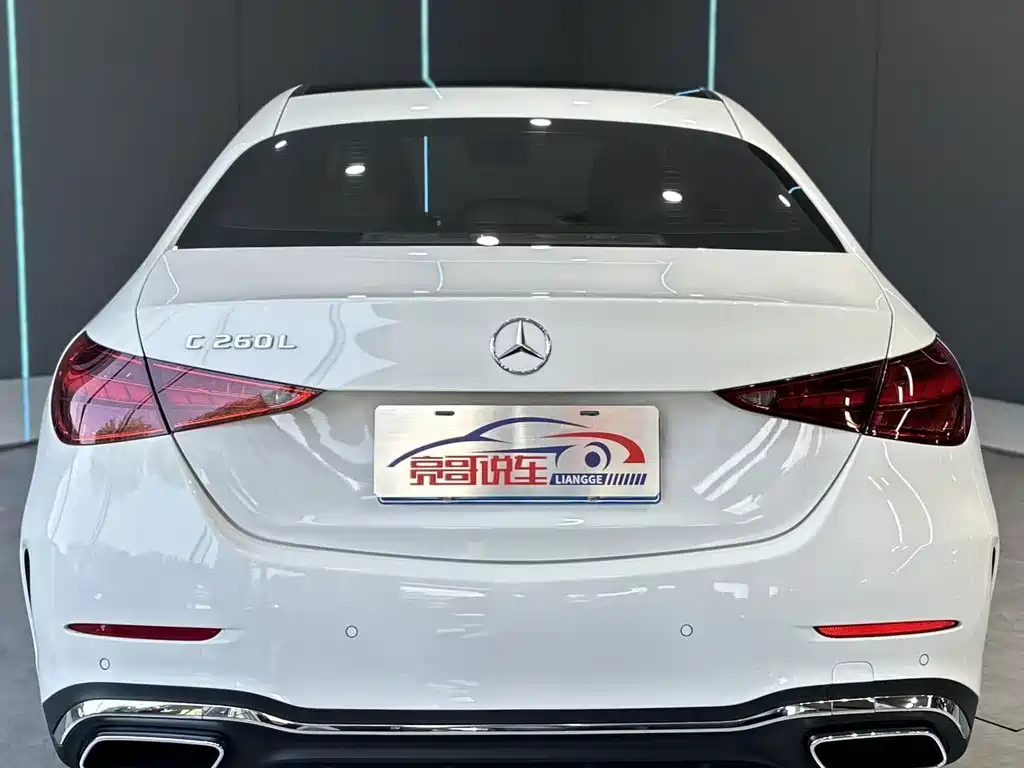 Mercedes-Benz C-Class — миниатюра 7