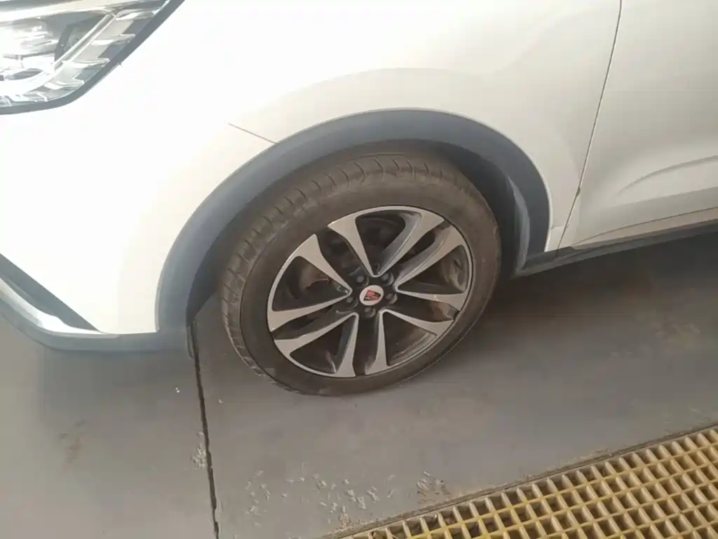 Roewe RX3 — миниатюра 23