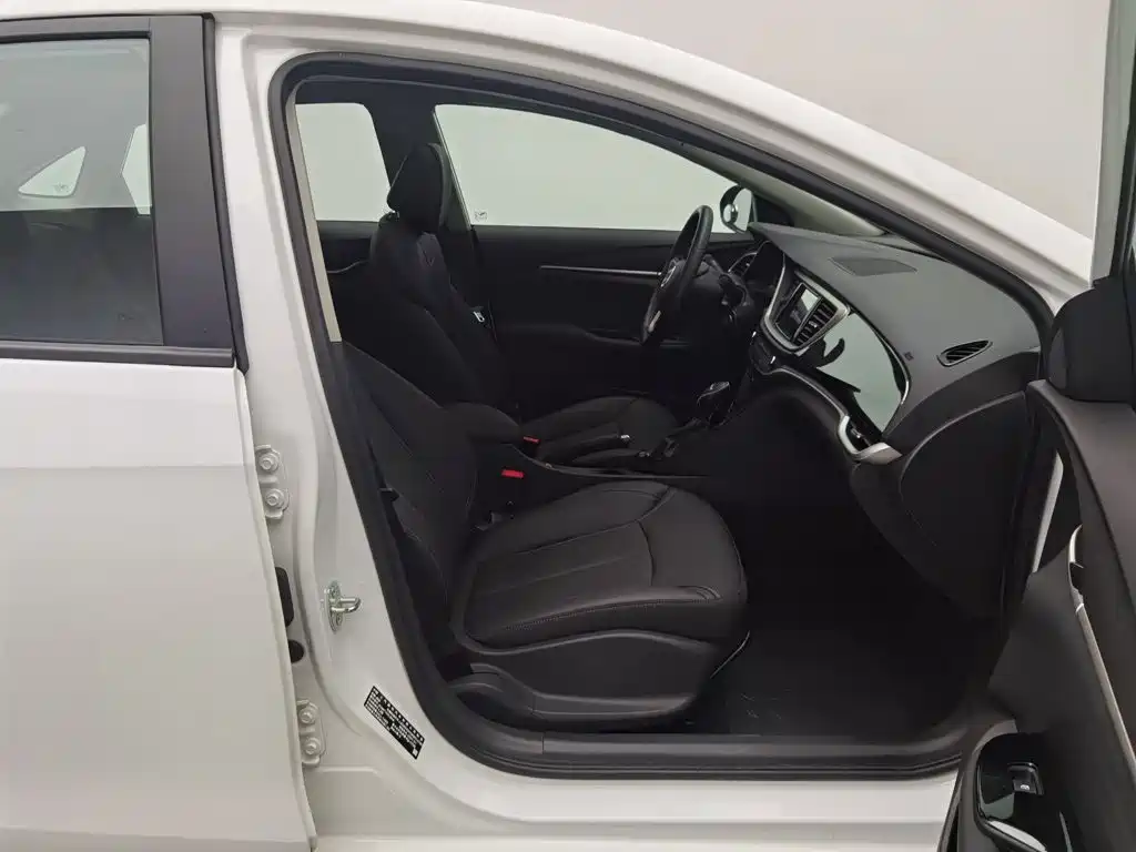 Buick Excelle — миниатюра 23
