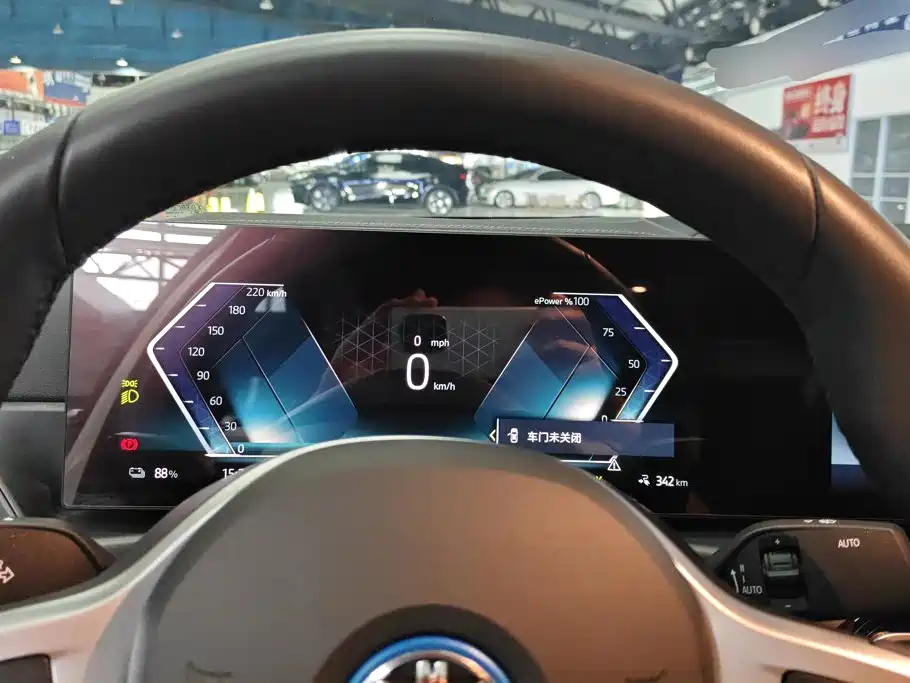 BMW i3 — миниатюра 14