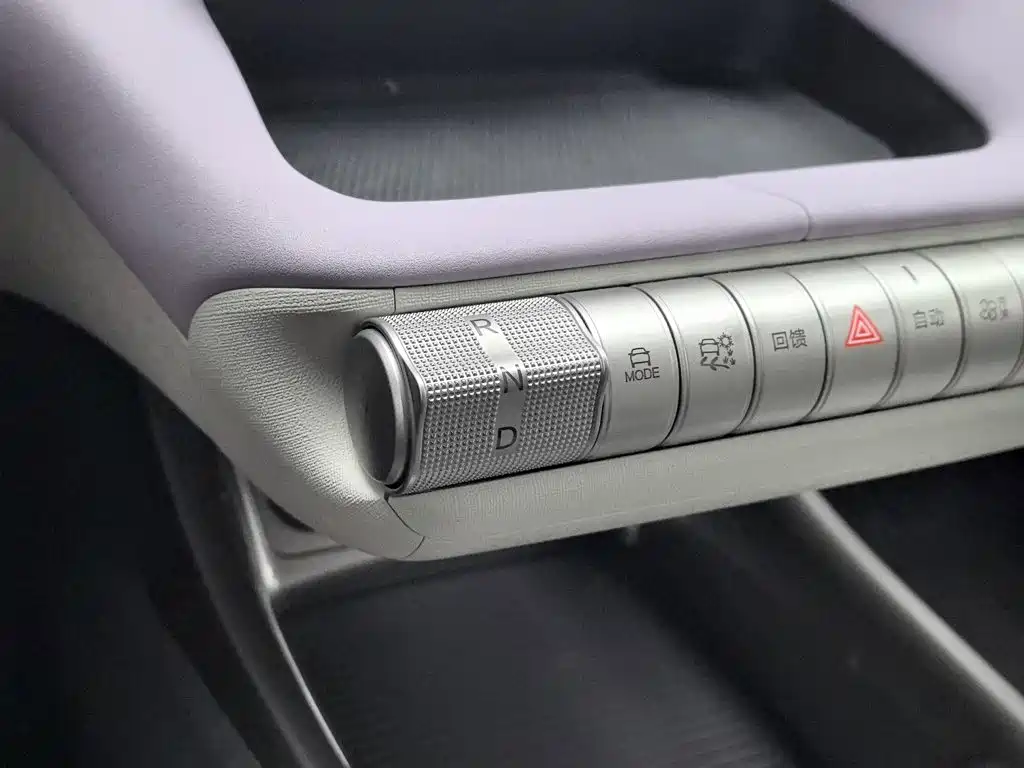 BYD Dolphin — миниатюра 13