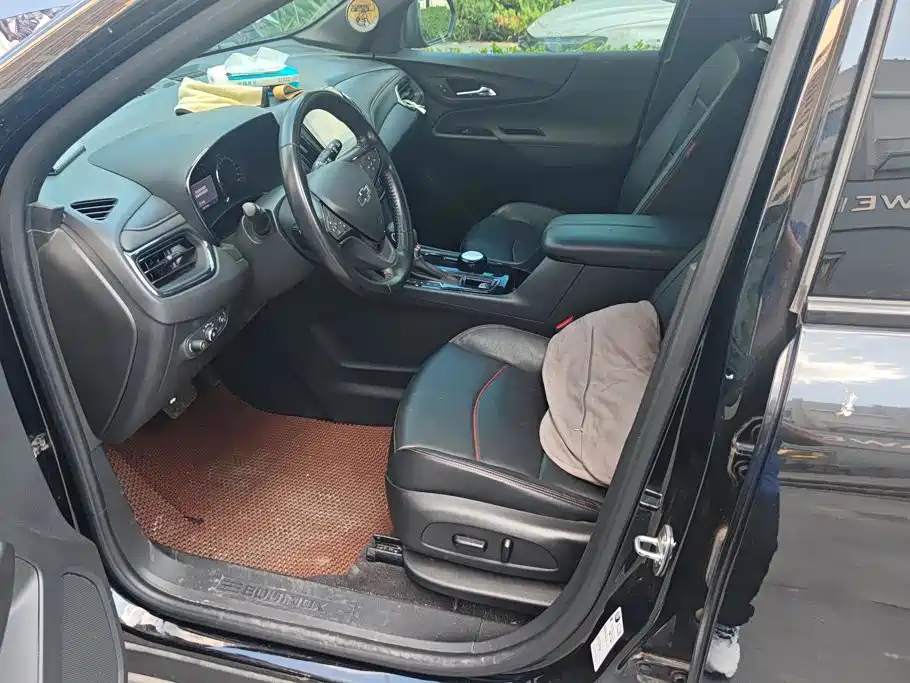 Chevrolet Equinox — миниатюра 9