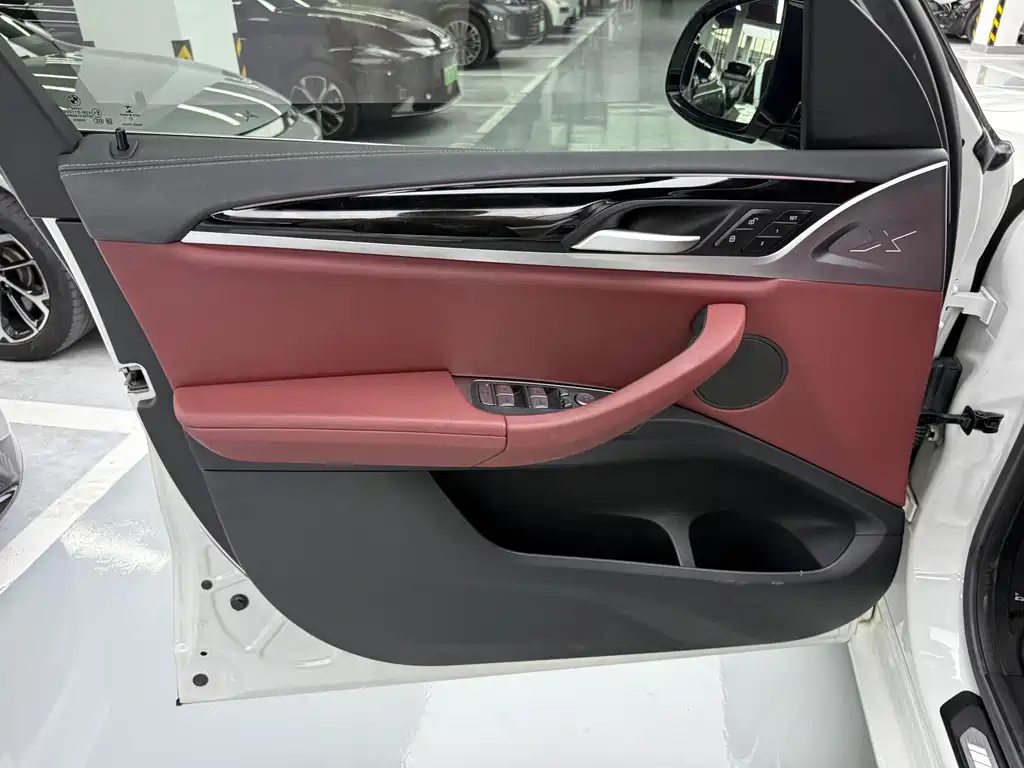 BMW iX3 — миниатюра 5