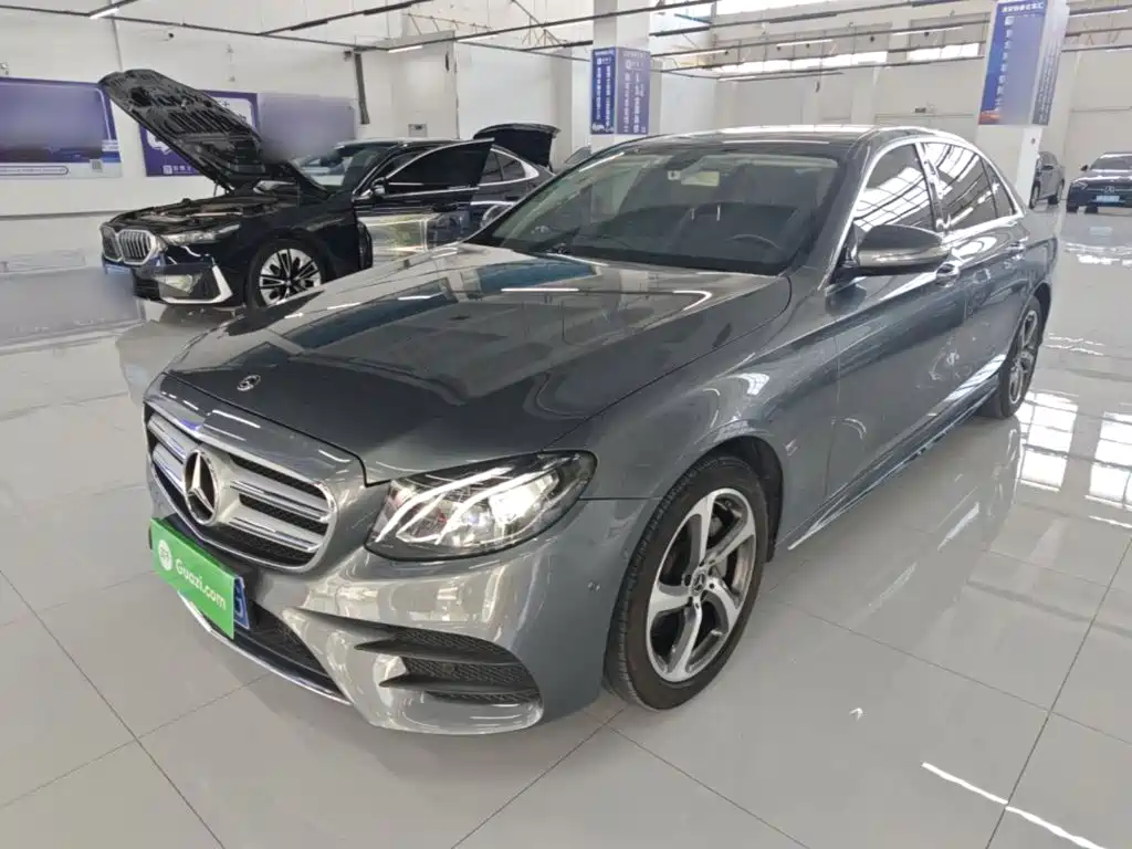 Mercedes-Benz E-Class — миниатюра 2
