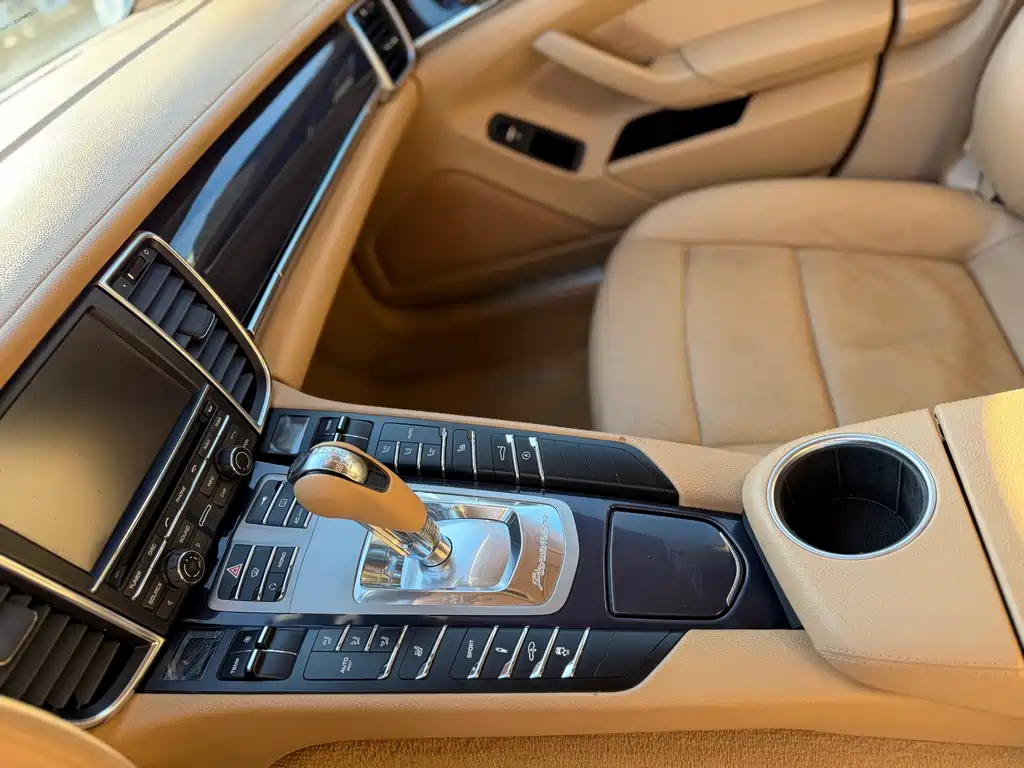 Porsche Panamera 2010 Panamera 3.6L