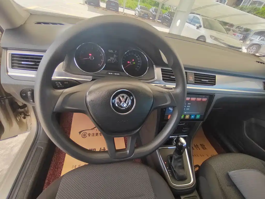 Volkswagen Bora 2016 1.6L AT Fashion