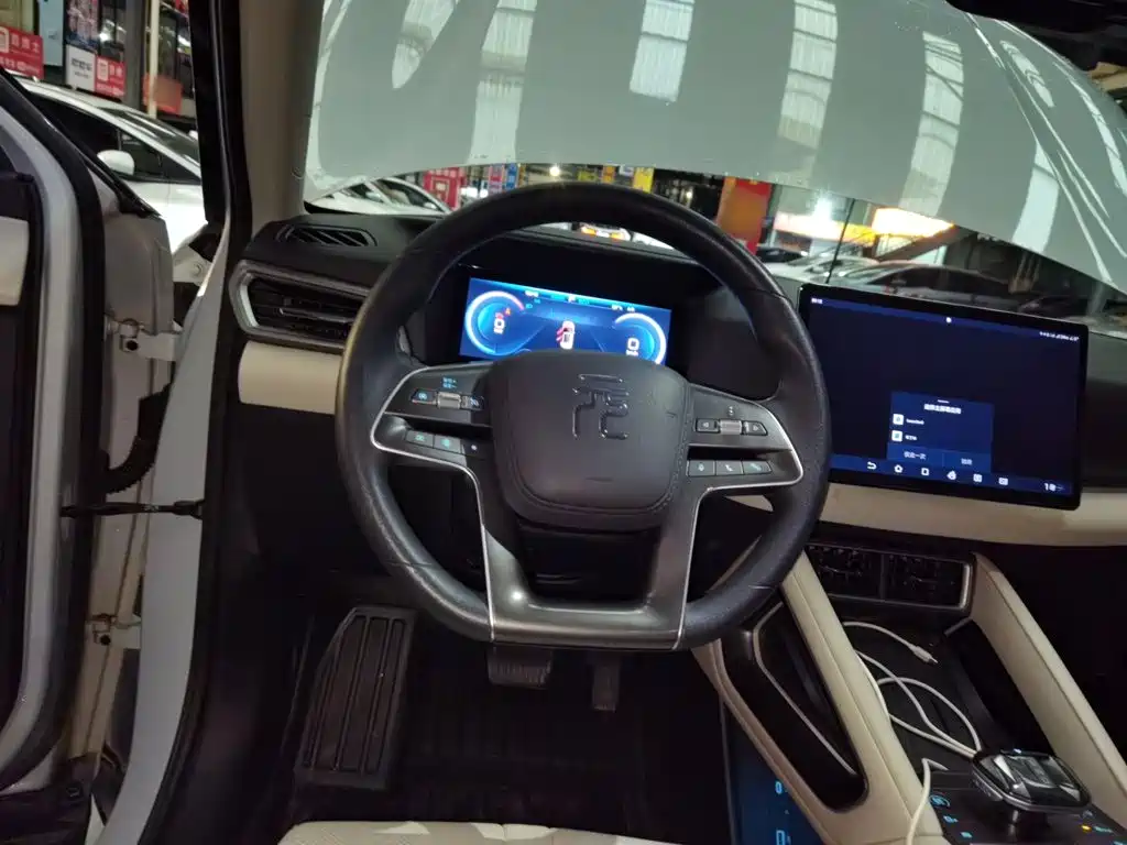 BYD Yuan UP — миниатюра 11
