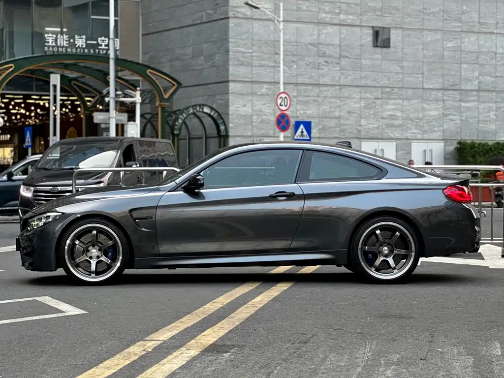 BMW M4 2019 M4