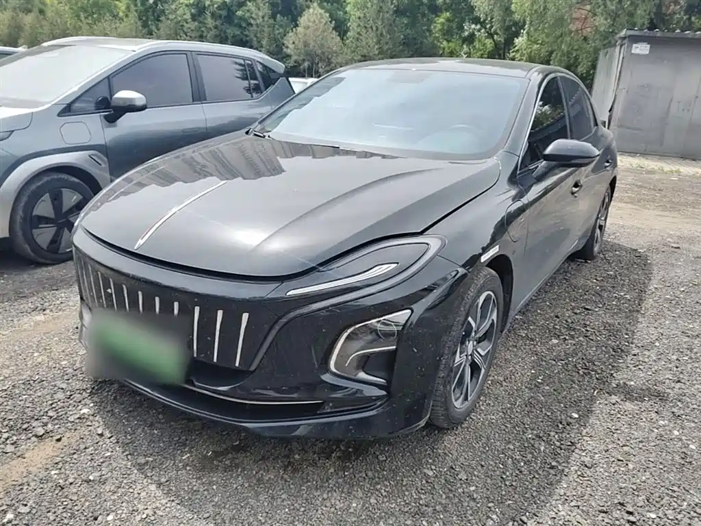 Hongqi Hongqi E-QM5 2024