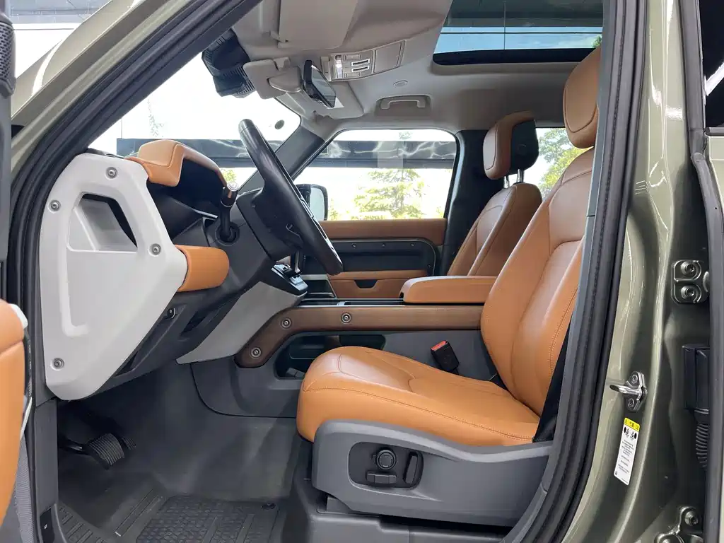 Land Rover Defender — миниатюра 18