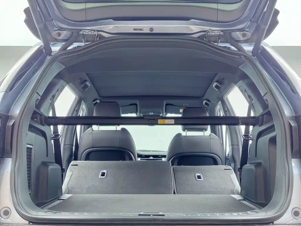 Land Rover Discovery Sport — миниатюра 19