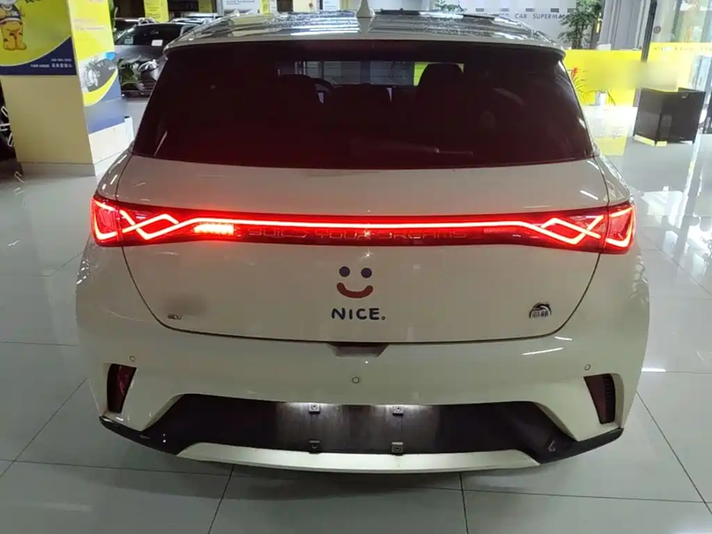 BYD Dolphin — миниатюра 6