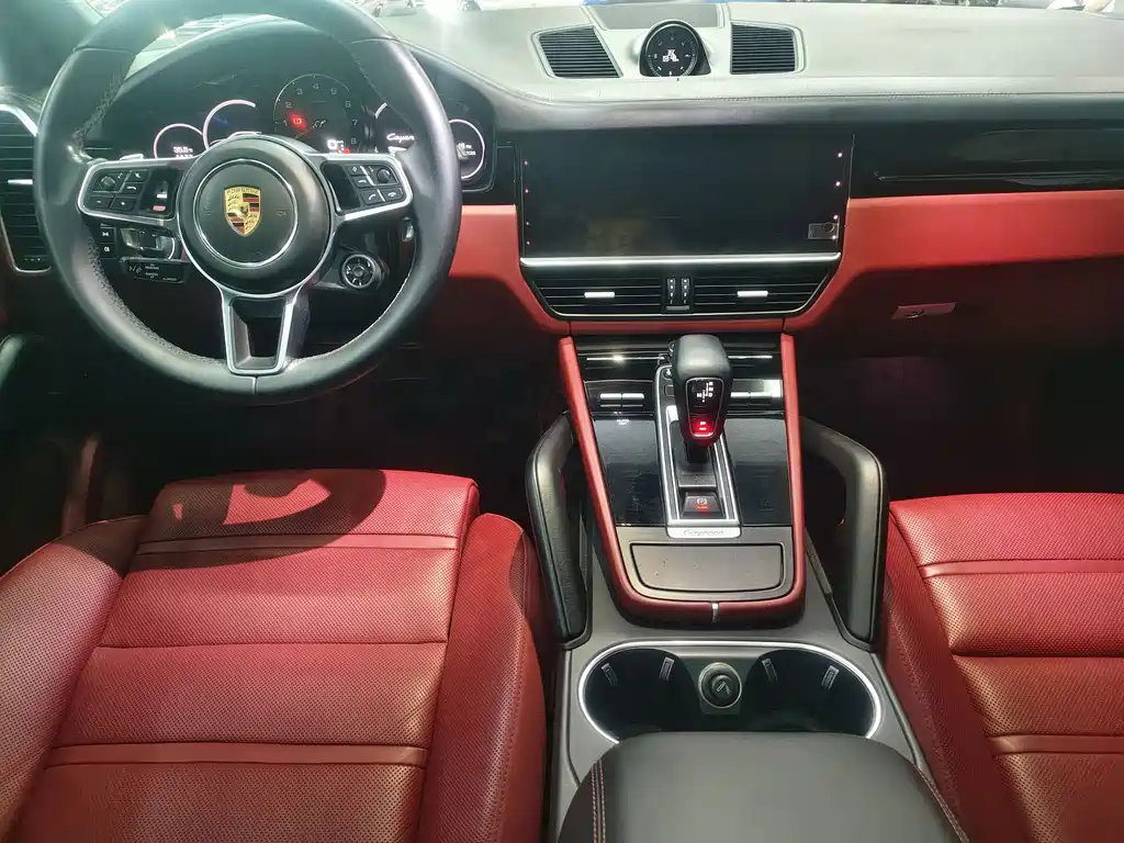 Porsche Cayenne Hybrid — миниатюра 8