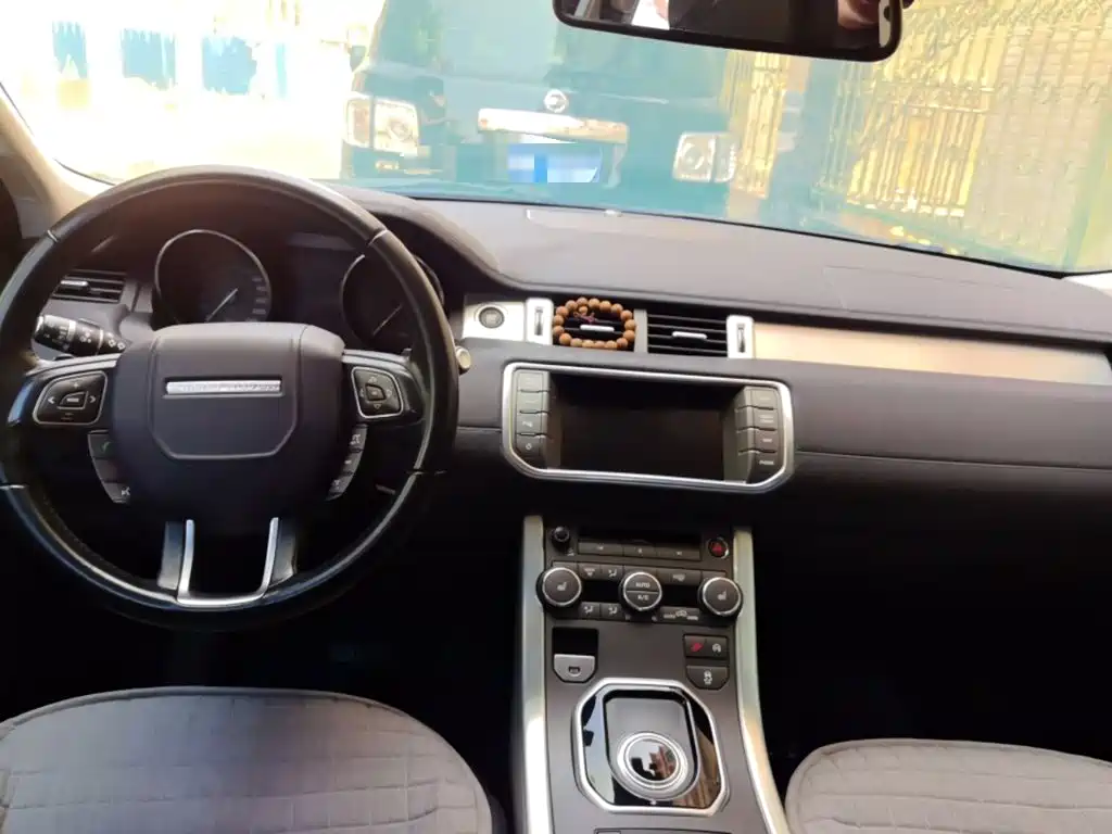 Land Rover Evoque — миниатюра 5