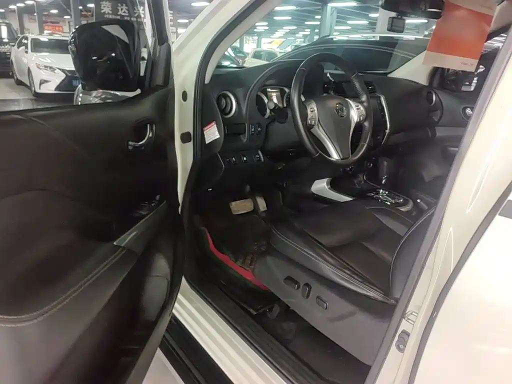 Nissan Terra — миниатюра 16