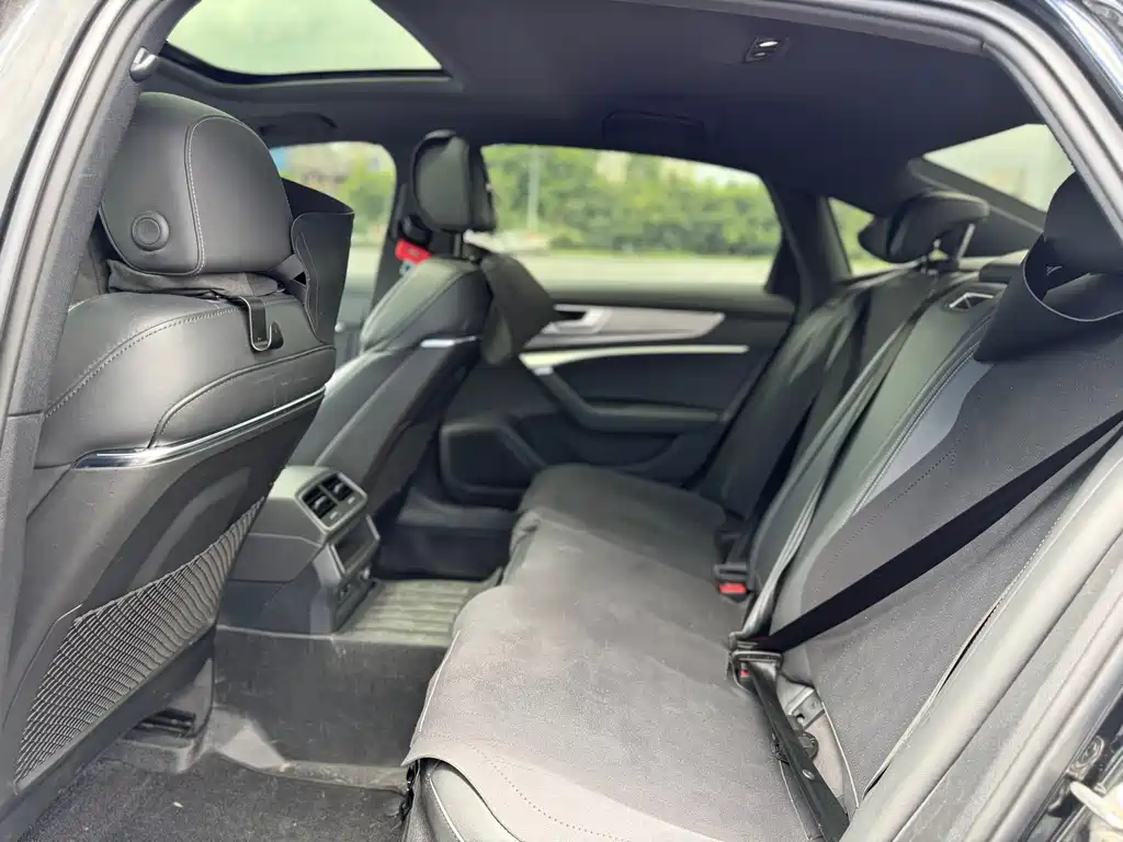Audi A6L — миниатюра 9