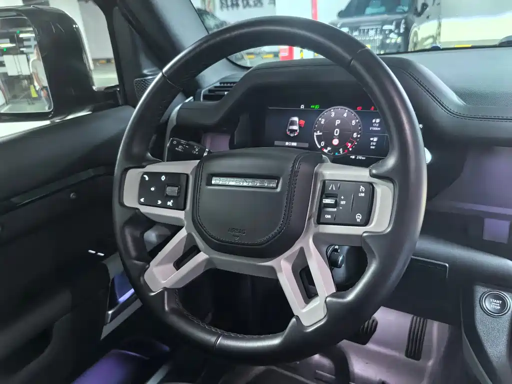 Land Rover Defender — миниатюра 18