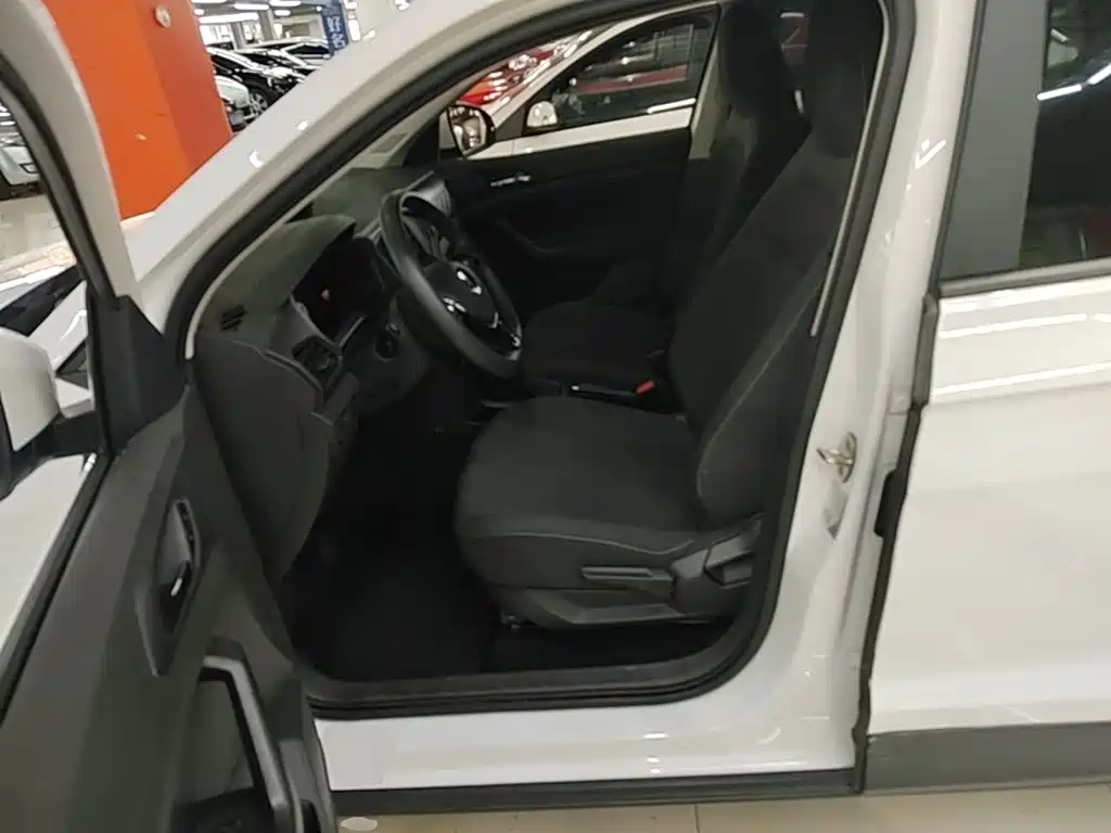 Volkswagen T-Cross — миниатюра 15