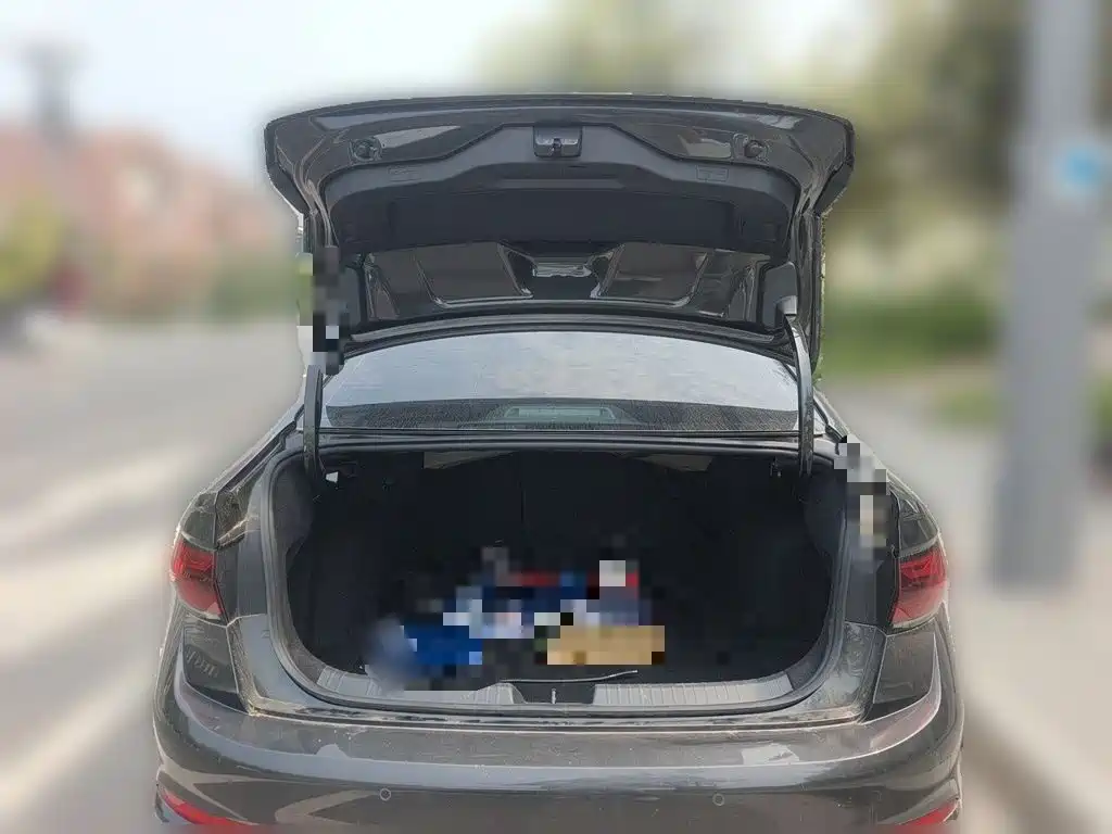 Volkswagen Sagitar — миниатюра 10