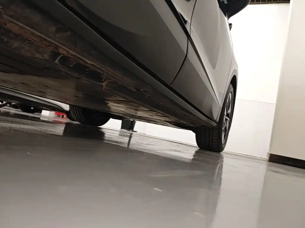 Volkswagen ID.4 Crozz — миниатюра 21