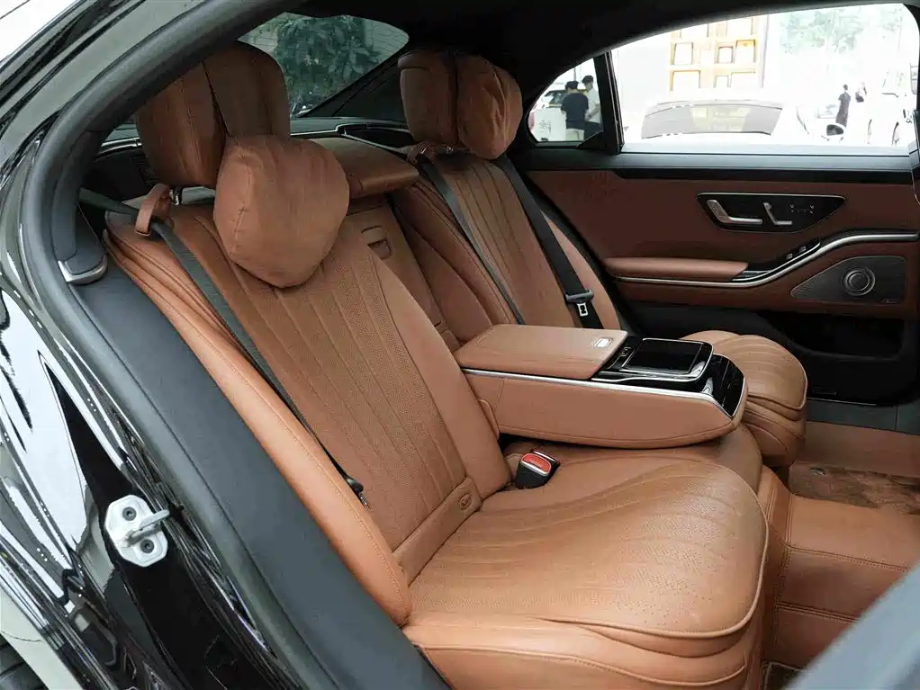 Mercedes-Benz S-Class — миниатюра 14