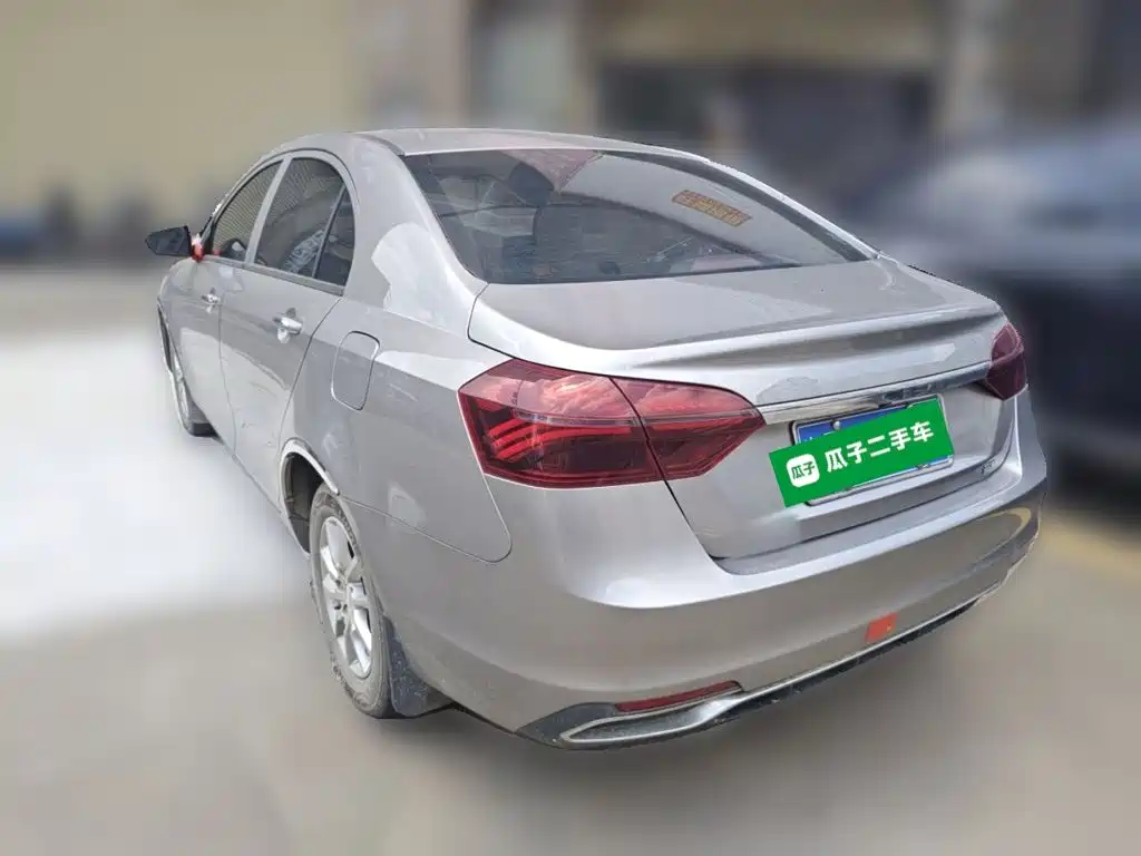 Geely Emgrand — миниатюра 25