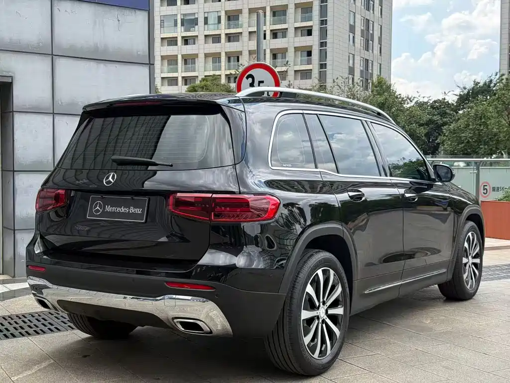 Mercedes-Benz GLB — миниатюра 28