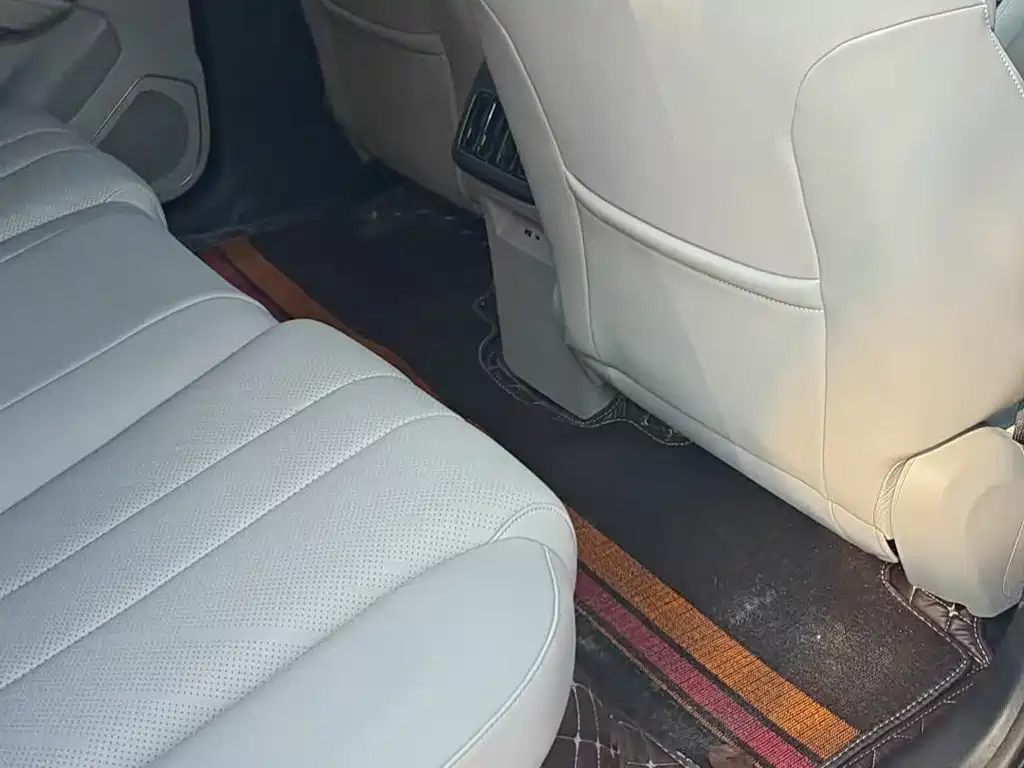BYD Song Ultra — миниатюра 5