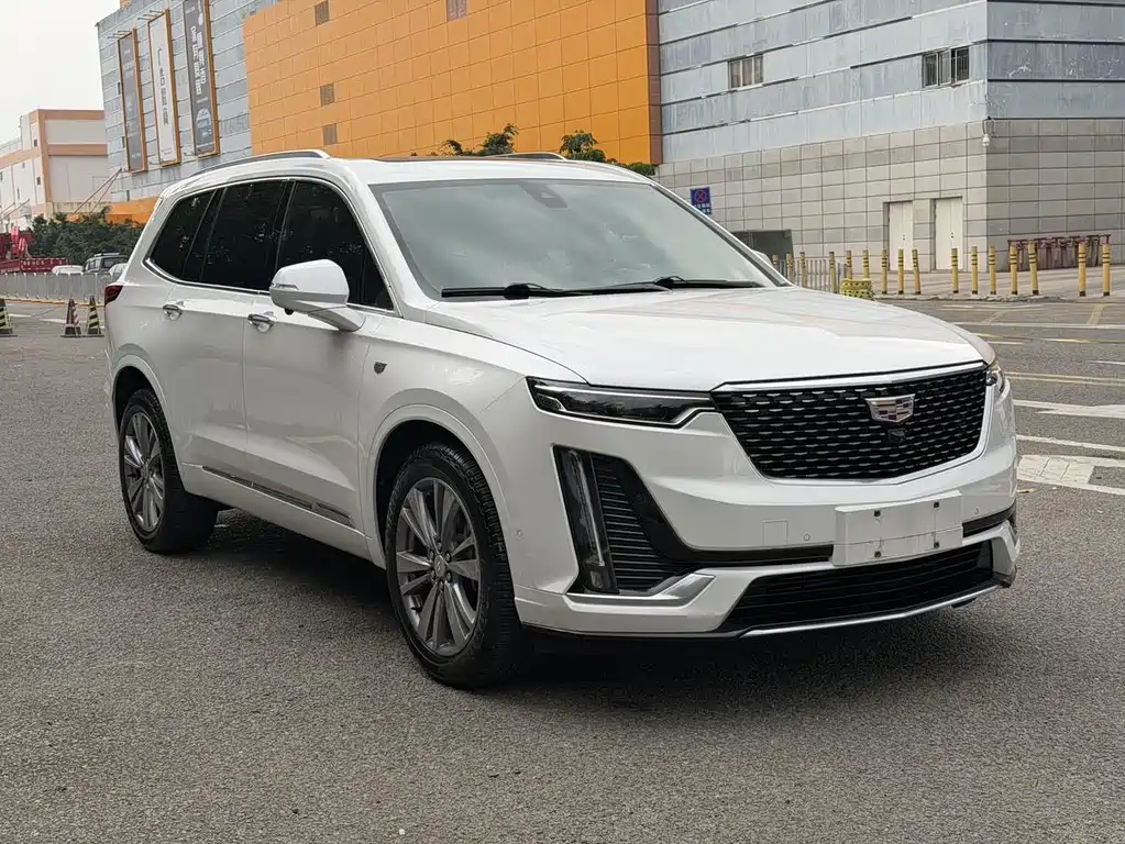 Cadillac XT6 2020 28T мест Luxury