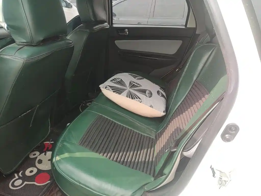BAIC New Energy EC5 — миниатюра 17