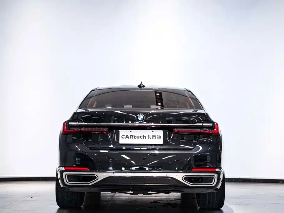 BMW 7 Series — миниатюра 7