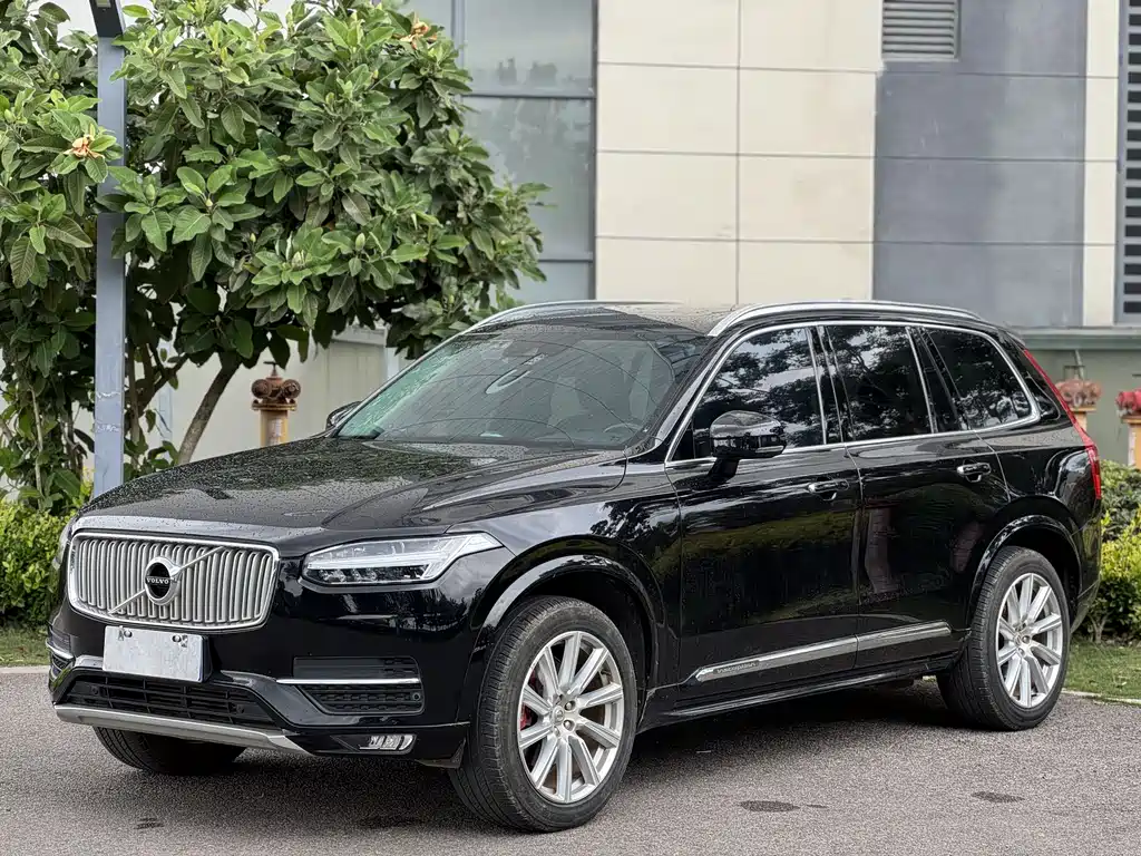Volvo XC90 2019