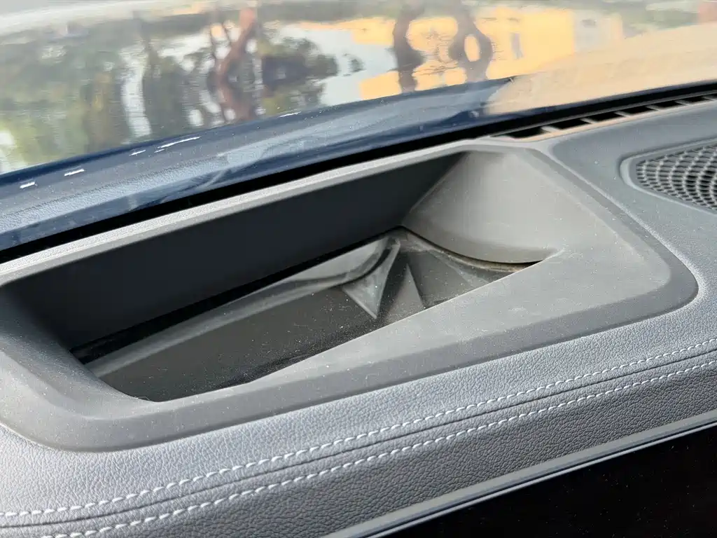BMW 3 Series — миниатюра 11