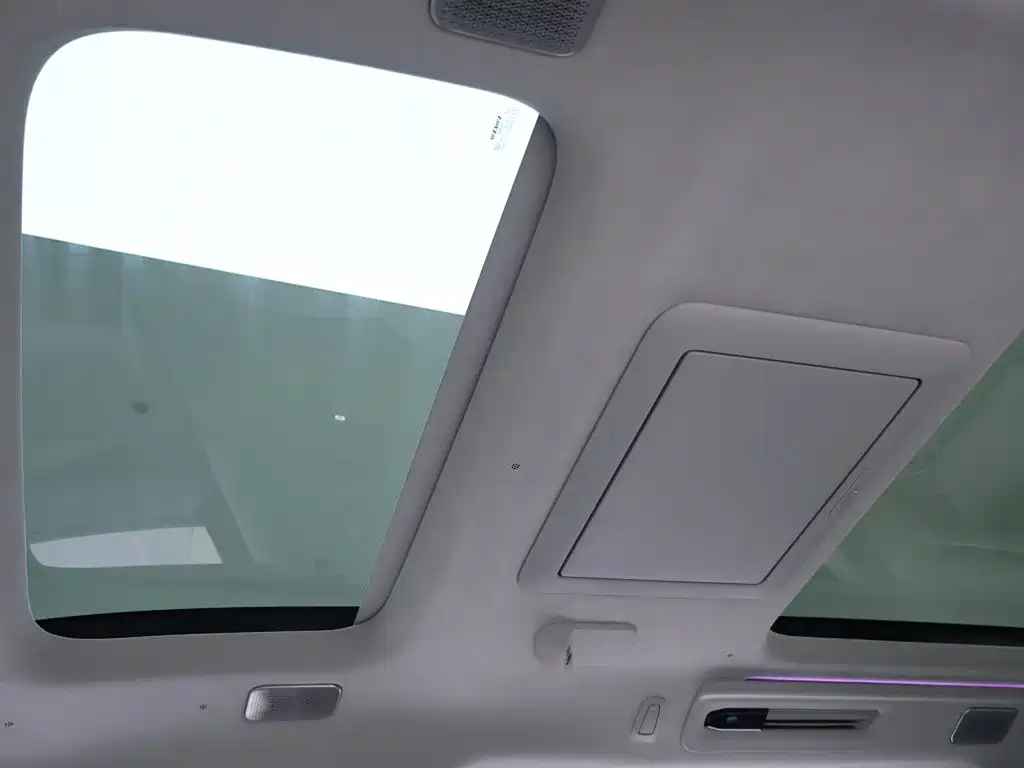 Volvo EM90 — миниатюра 19