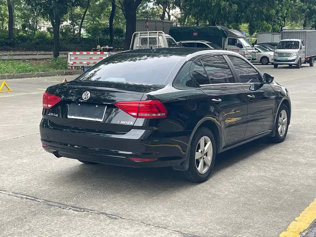 Volkswagen Lavida — миниатюра 15