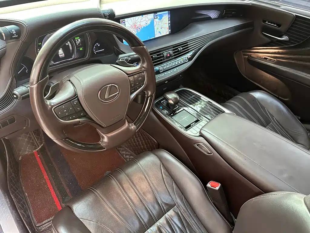 Lexus LS — миниатюра 3