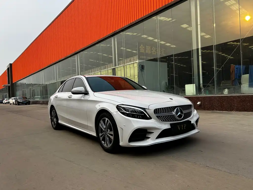 Mercedes-Benz C-Class — миниатюра 3