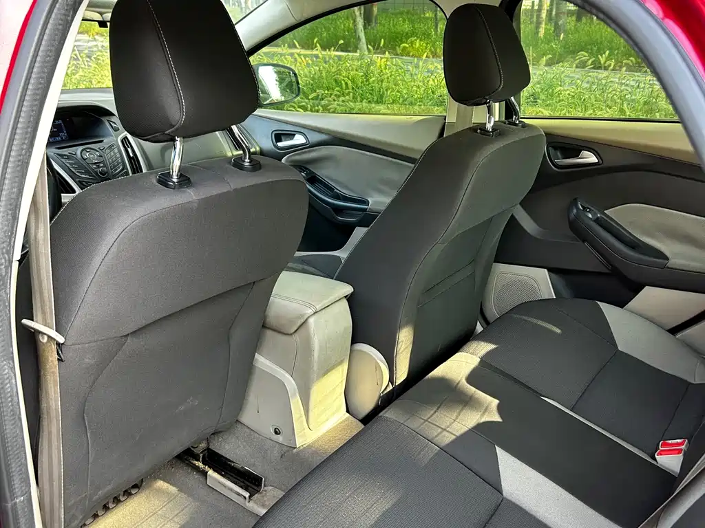 Ford Focus — миниатюра 8