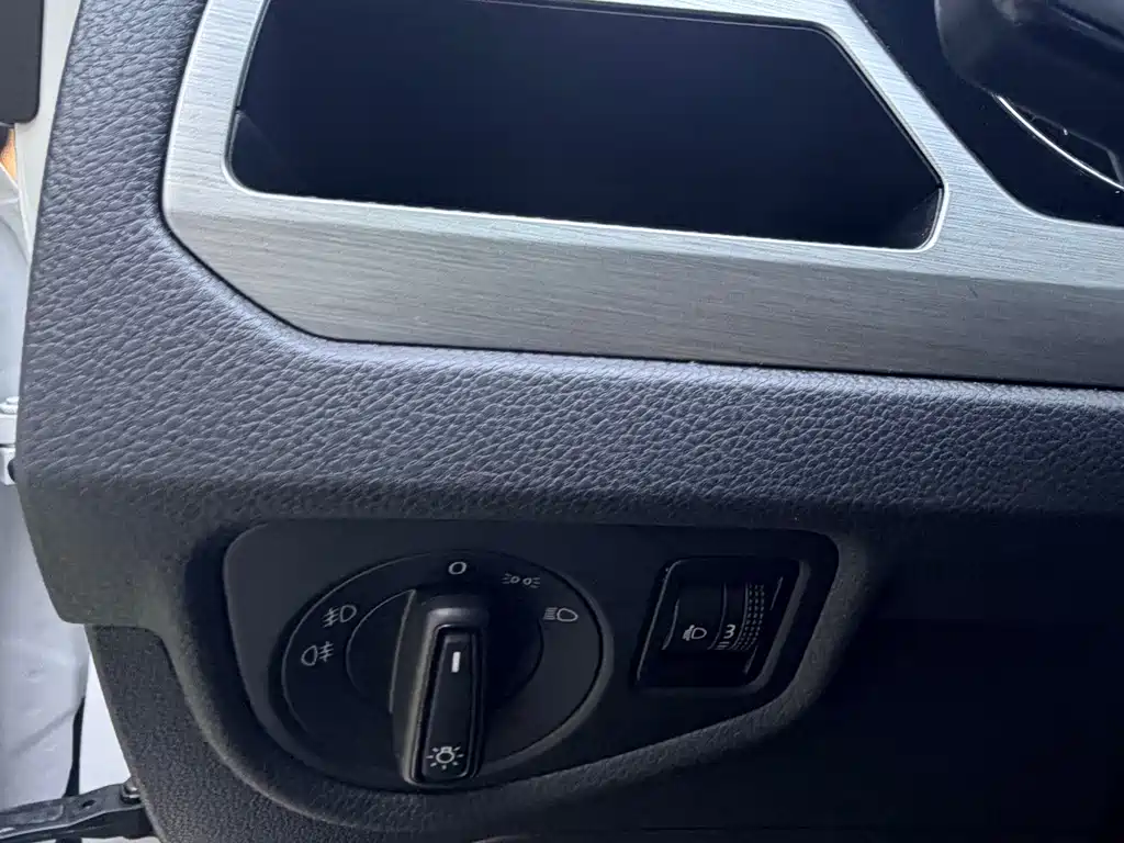 Volkswagen Touran — миниатюра 14