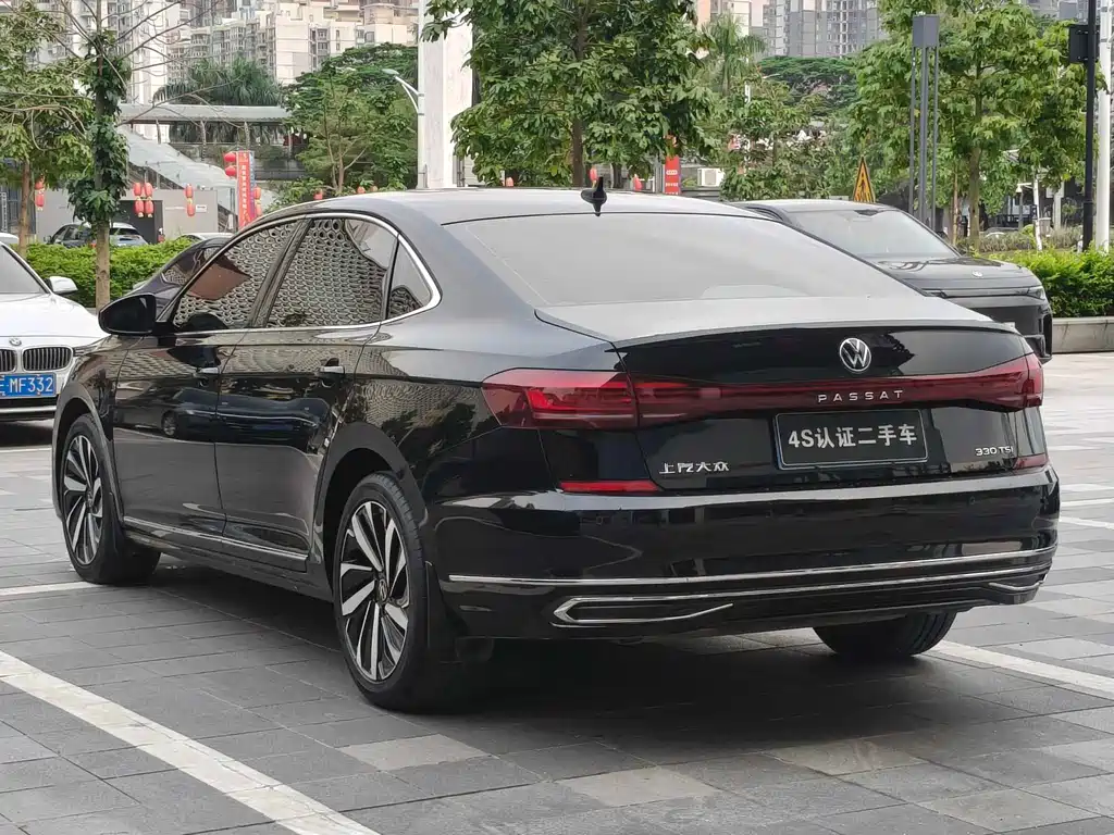 Volkswagen Passat 2022 330TSI Elite